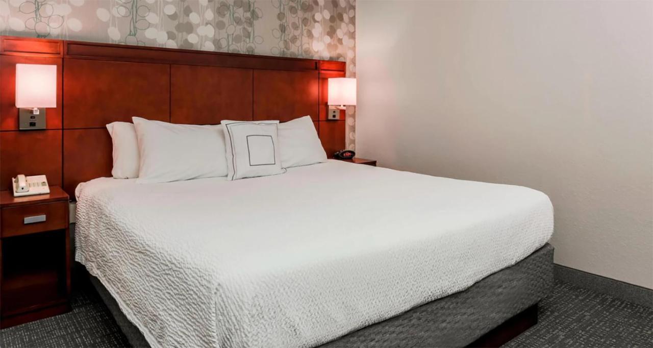 Courtyard By Marriott Orlando Lake Mary North Heathrow Exterior photo