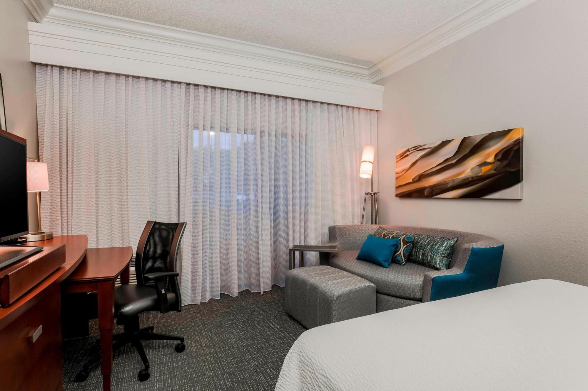 Courtyard By Marriott Orlando Lake Mary North Heathrow Exterior photo