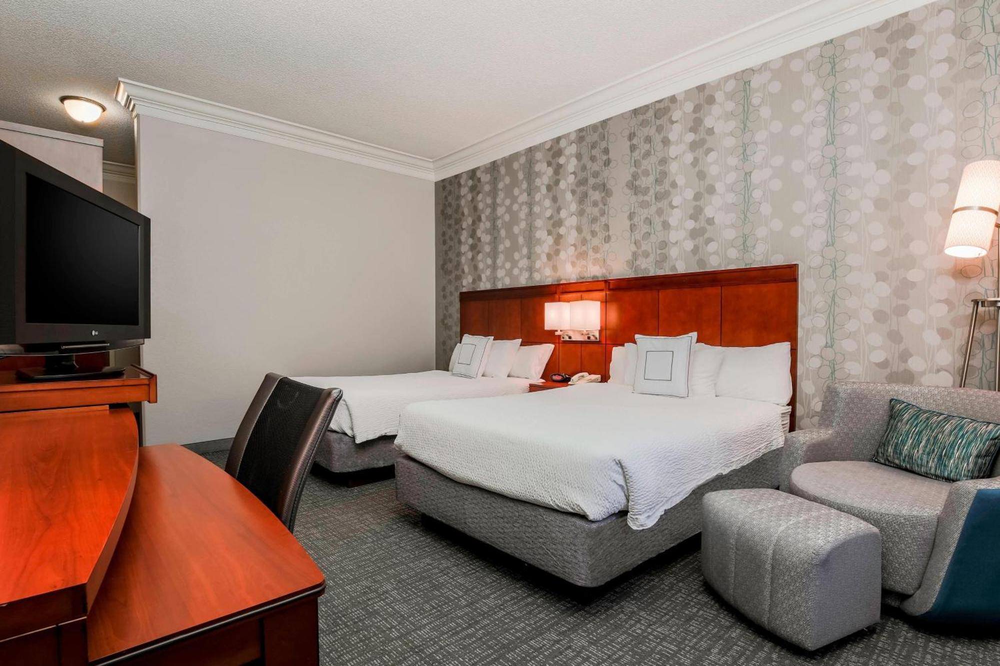 Courtyard By Marriott Orlando Lake Mary North Heathrow Exterior photo